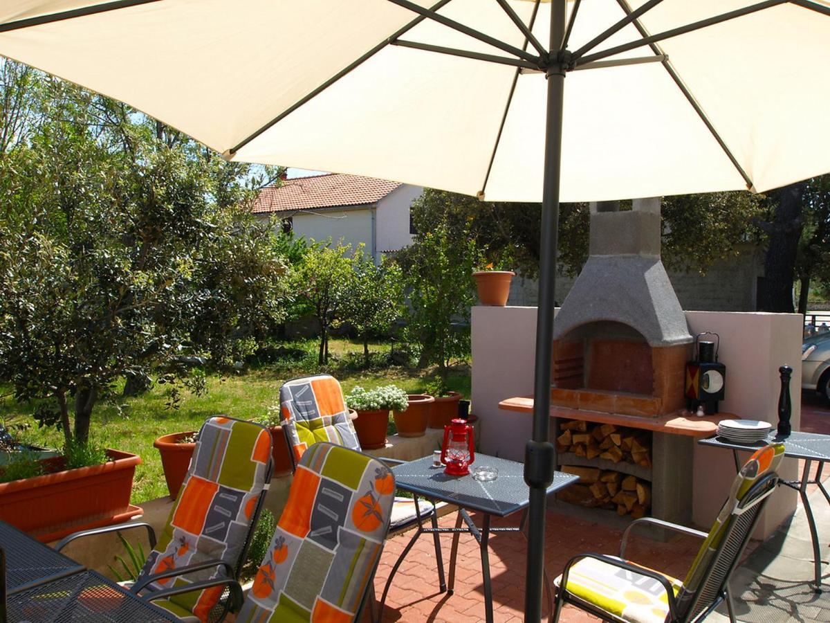Apartment Mlasina-6 By Interhome Nin Εξωτερικό φωτογραφία