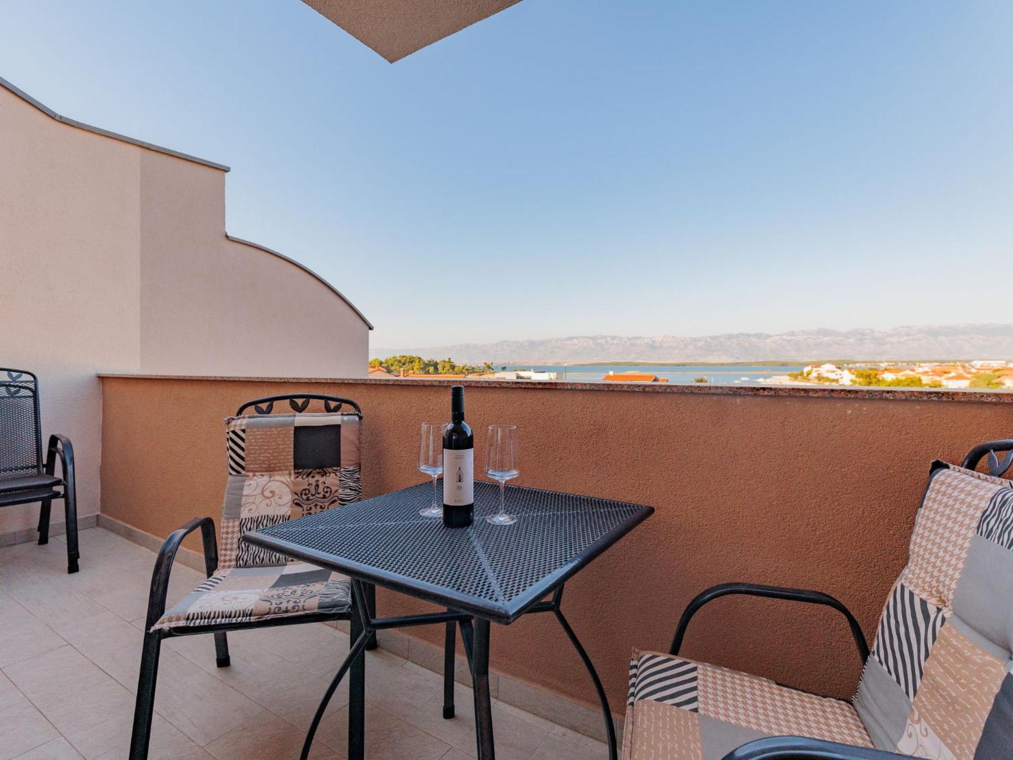 Apartment Mlasina-6 By Interhome Nin Εξωτερικό φωτογραφία