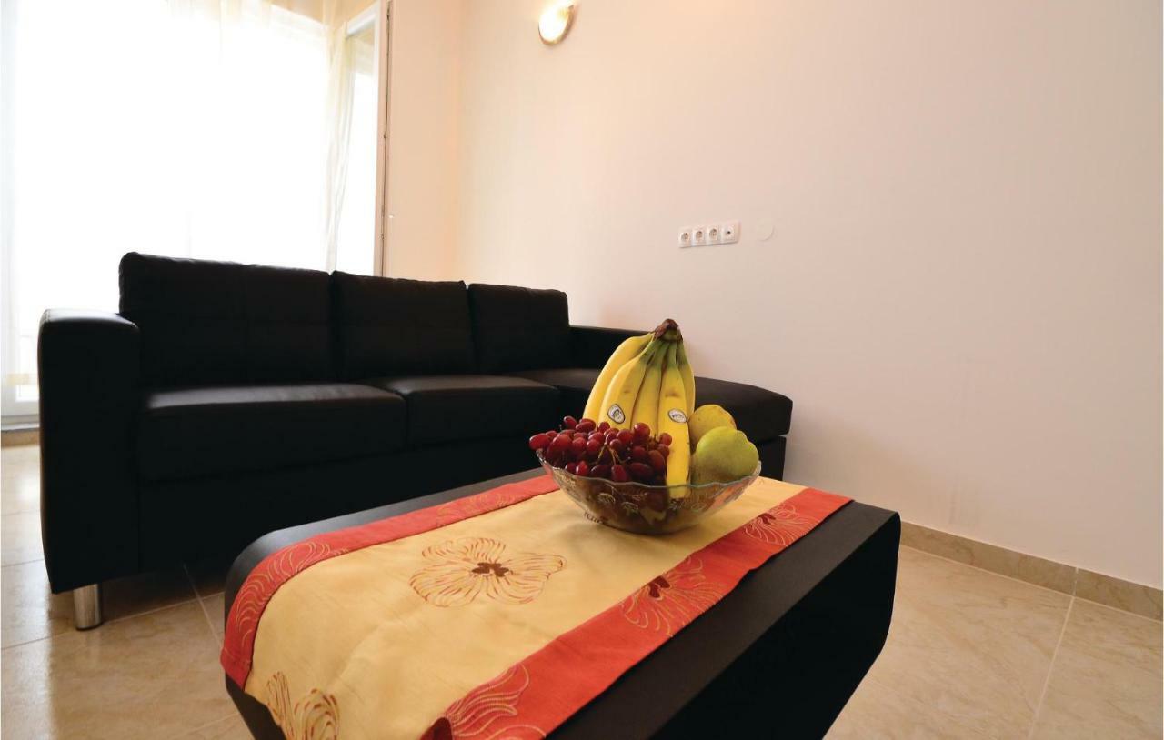 Apartment Mlasina-6 By Interhome Nin Εξωτερικό φωτογραφία